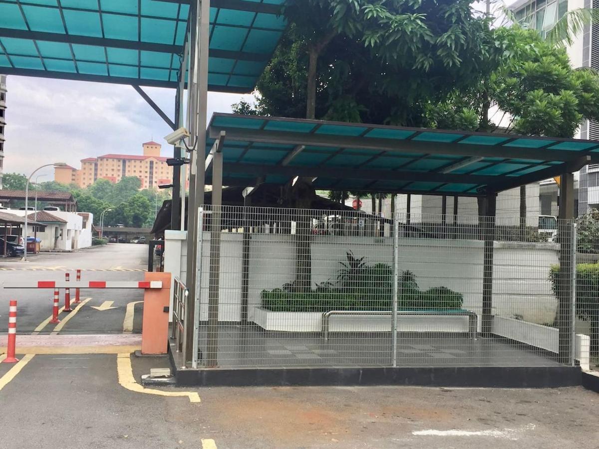 Cozy Kelana Jaya Semi-D Apt near Mall, College&Hospital Petaling Jaya Bagian luar foto